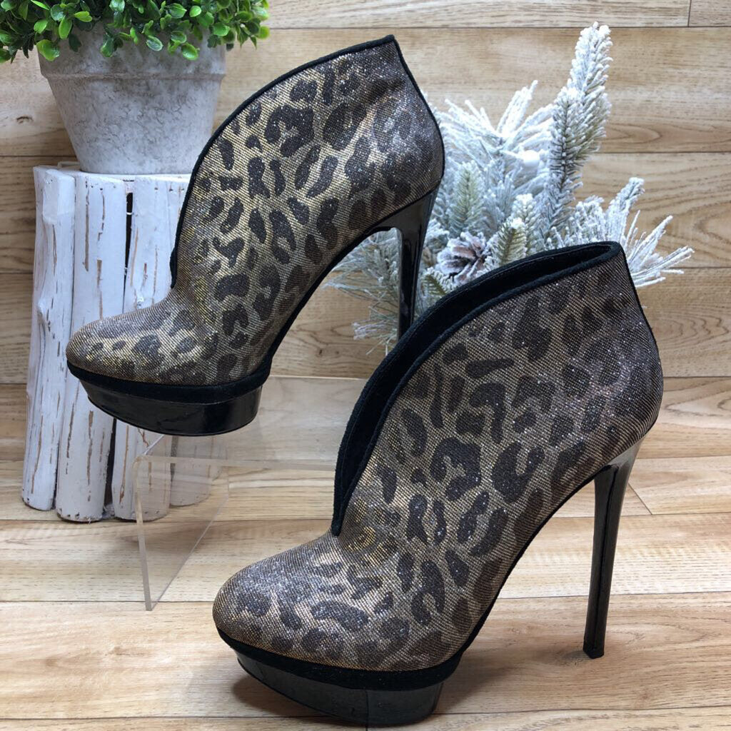 8.5 ANIMAL PRINT PLATFORM HEEL