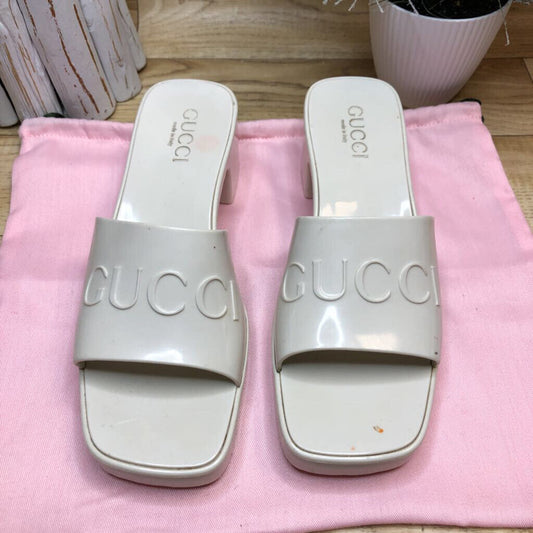 38/7 GUCCI LOGO SLIDE ON HEEL