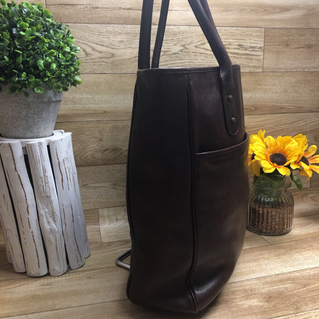 BROWN LEATHER TOTE