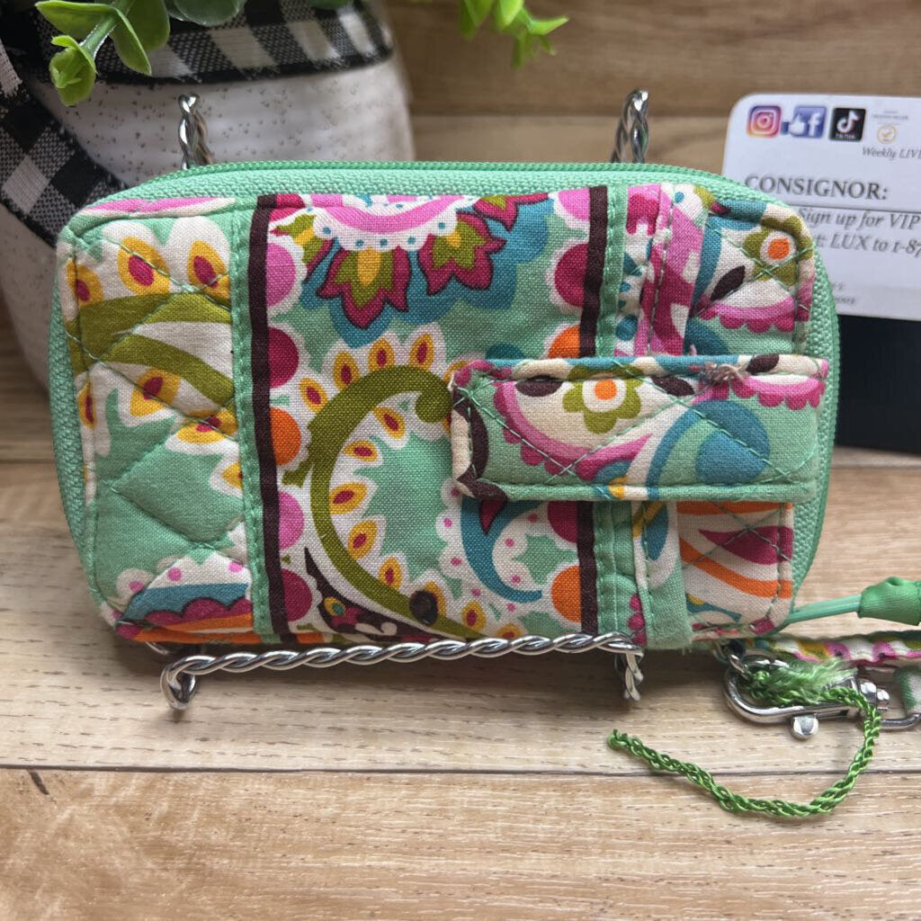 QUILTED PRINTED SMALL ZIP AROUND SMARTPHONE WRISTLET