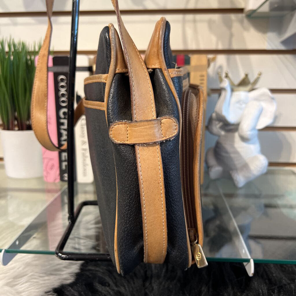 LEATHER CROSSBODY