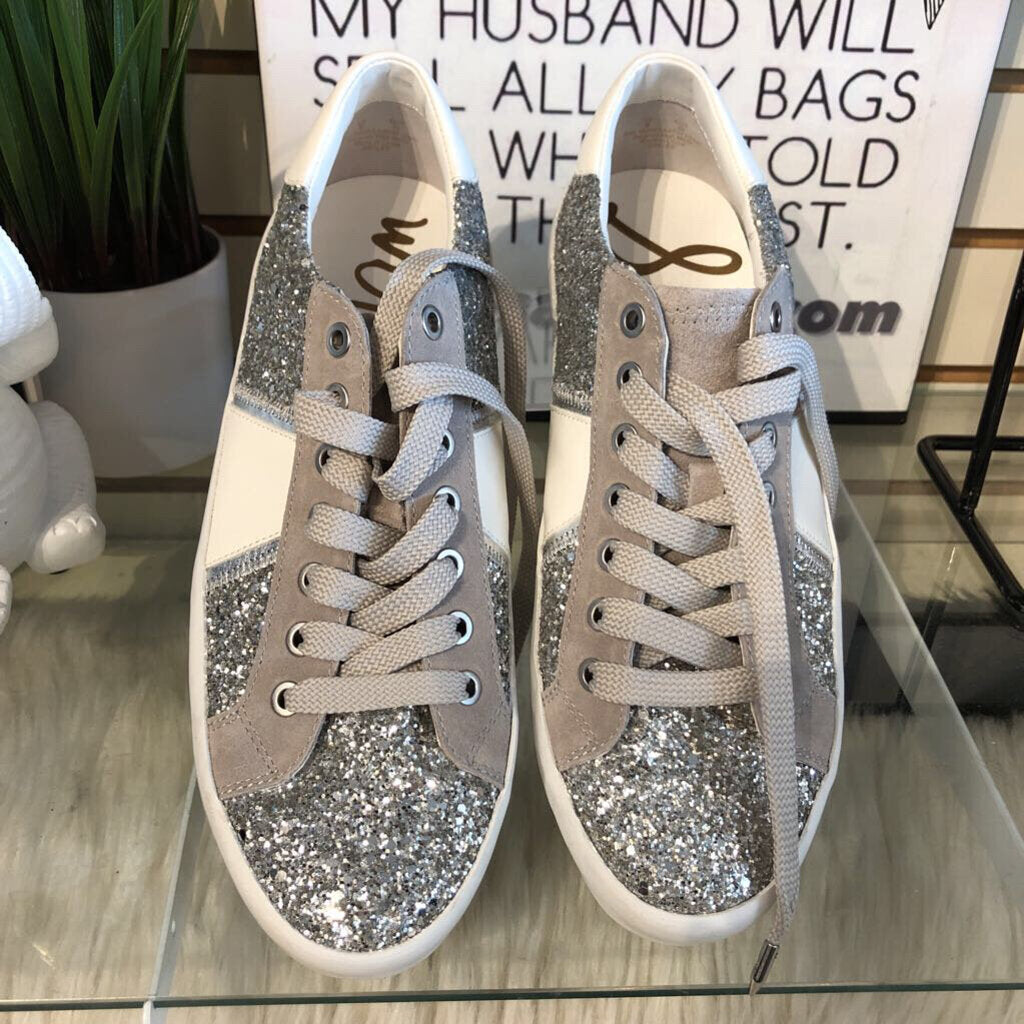 8 GLITTER LACE UP SHOE