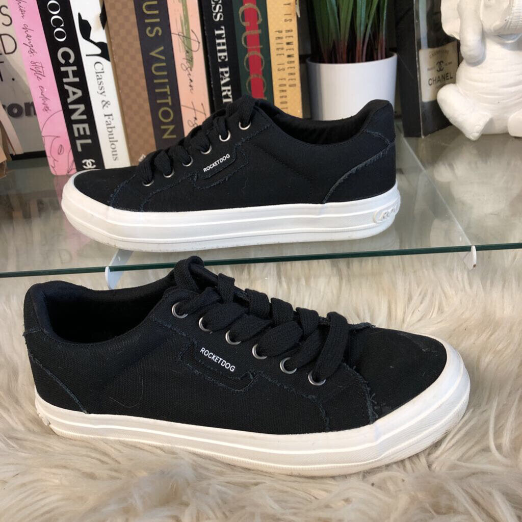 9 CANVAS LACE UP SHOE