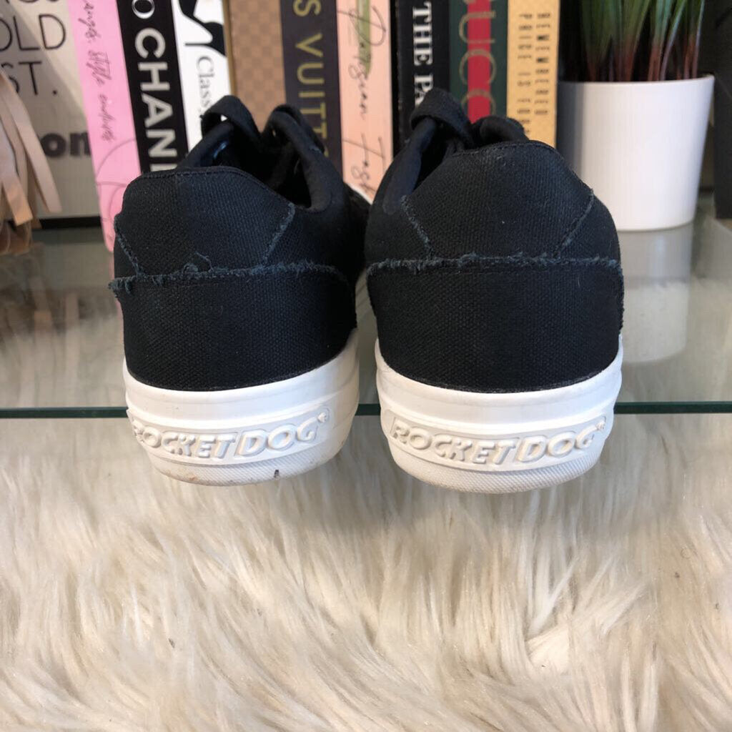 9 CANVAS LACE UP SHOE