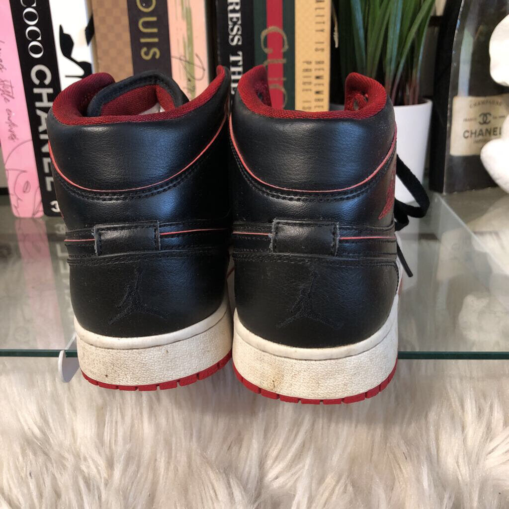 7.5 NIKE AIR JORDAN MID RETRO PRE-SCHOOL SNEAKER