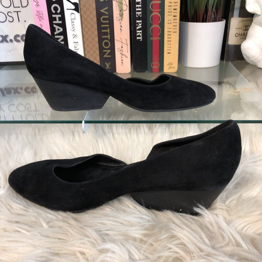 9.5 SUEDE POINTED BLOCK HEEL