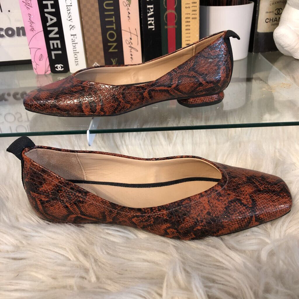 6.5 PYTHON AILEE FLAT SIENNA HEEL