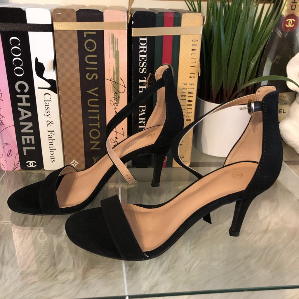 6 PEEPTOE ANKLE STRAP HEEL