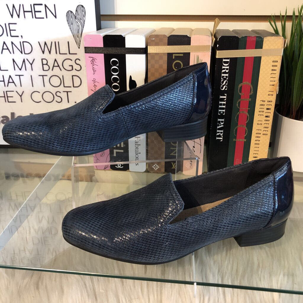 10M SHIMMER LOAFER