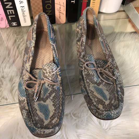 8.5 PYTHON LACE UP BOAT SHOE