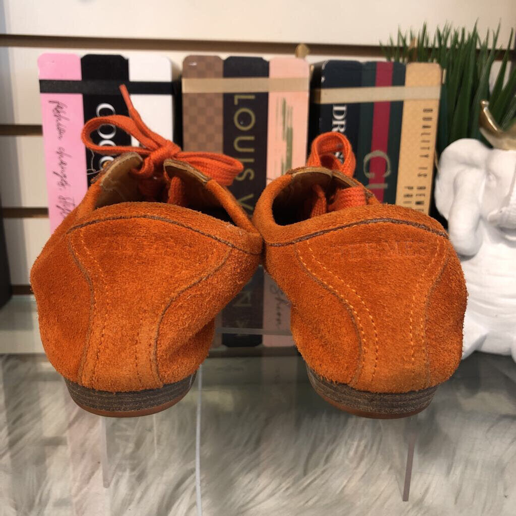 38/7 ORANGE SUEDE SNEAKER