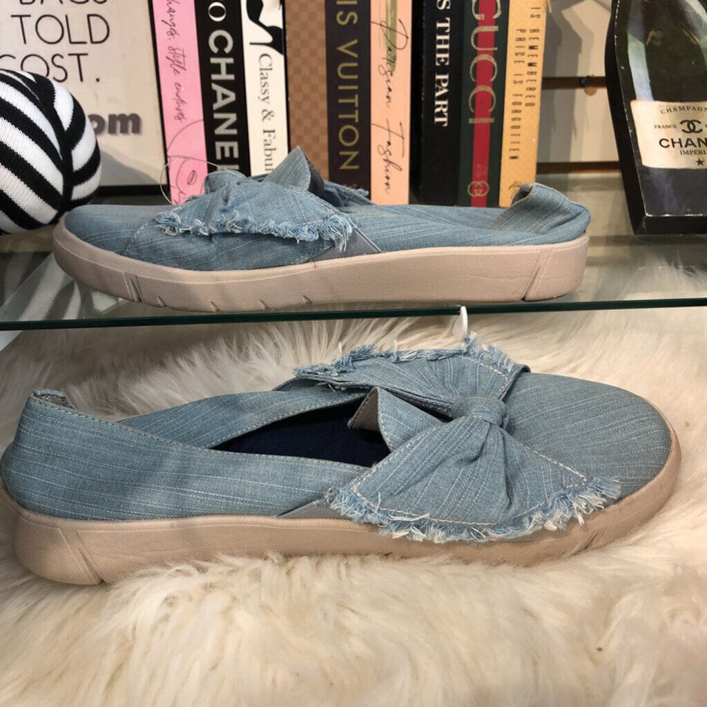 10 BOW DENIM SLIP ON