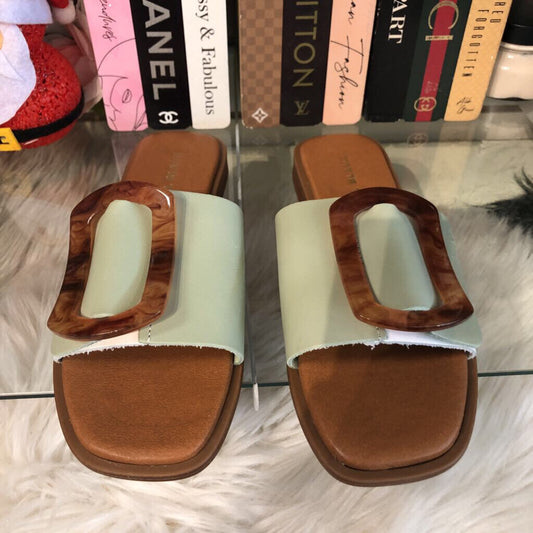 36/6 LEATHER SLIDE ON SHOE $129