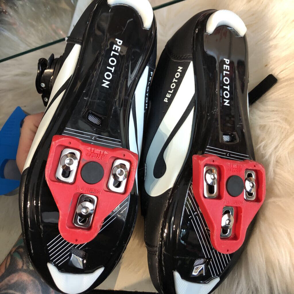 40/10 CYCLING SHOES WITH CLEATS