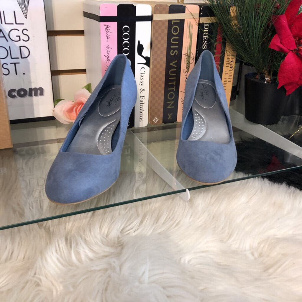 12 CLOSED TOE HEEL