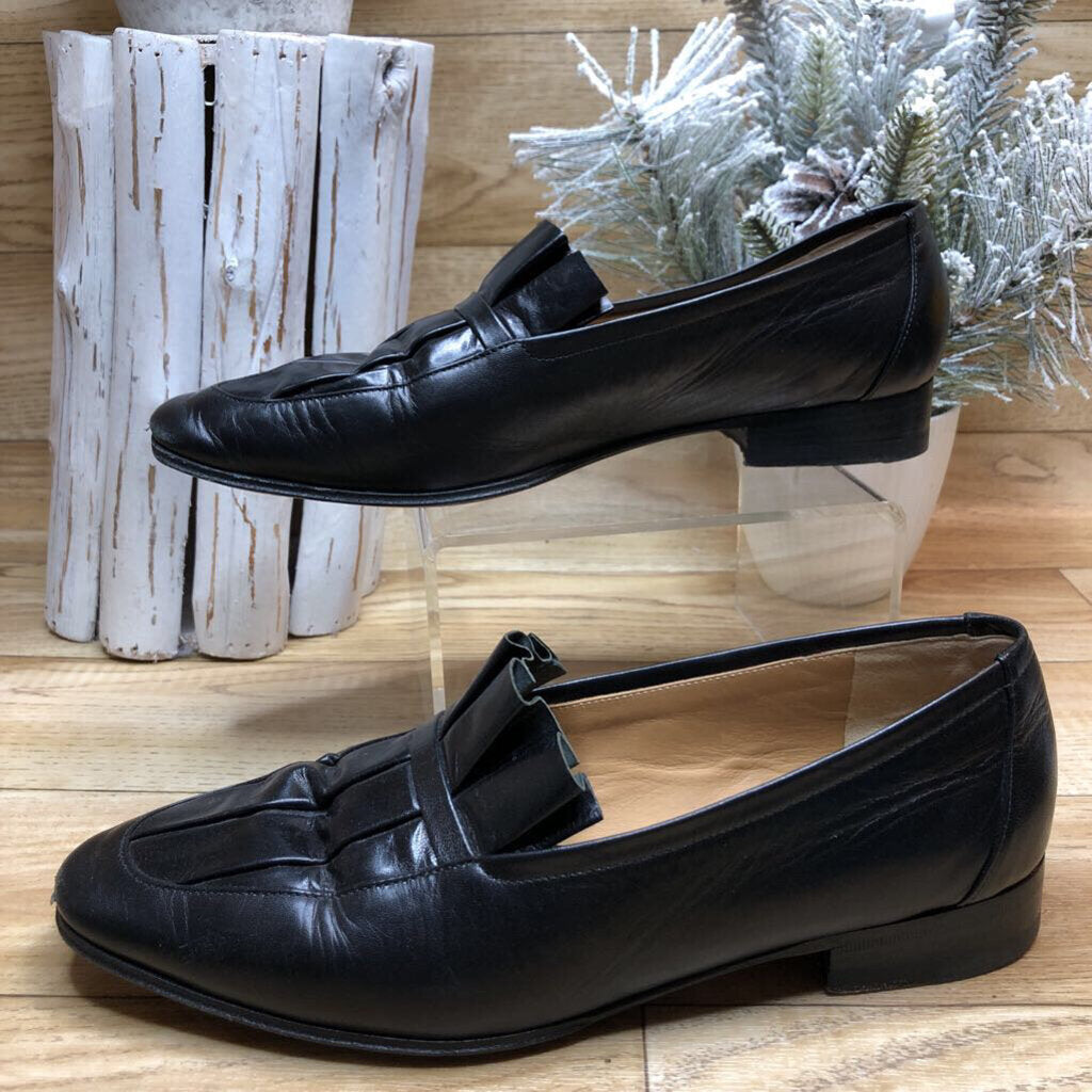 9 $795 BLACK LEATHER DRESS LOAFER