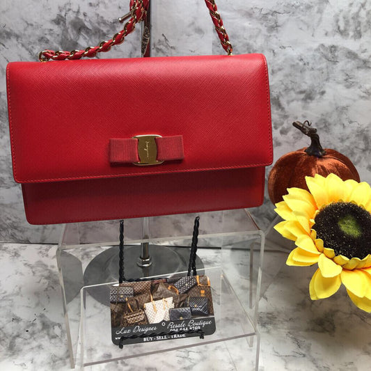 *RED LEATHER FLAP CHAIN CROSSBODY