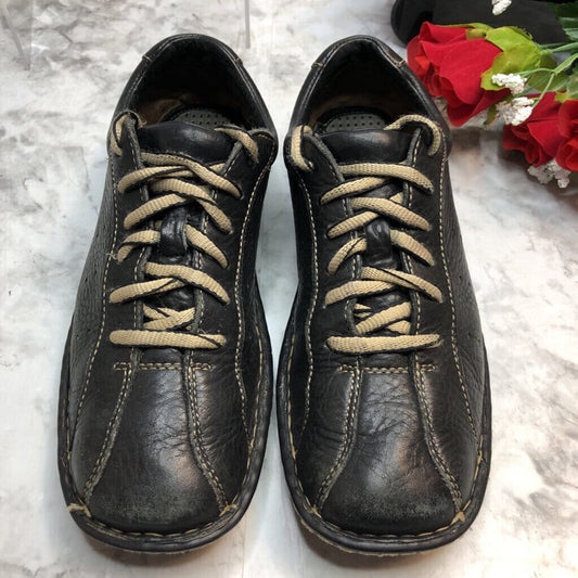 8 LEATHER LACE UP