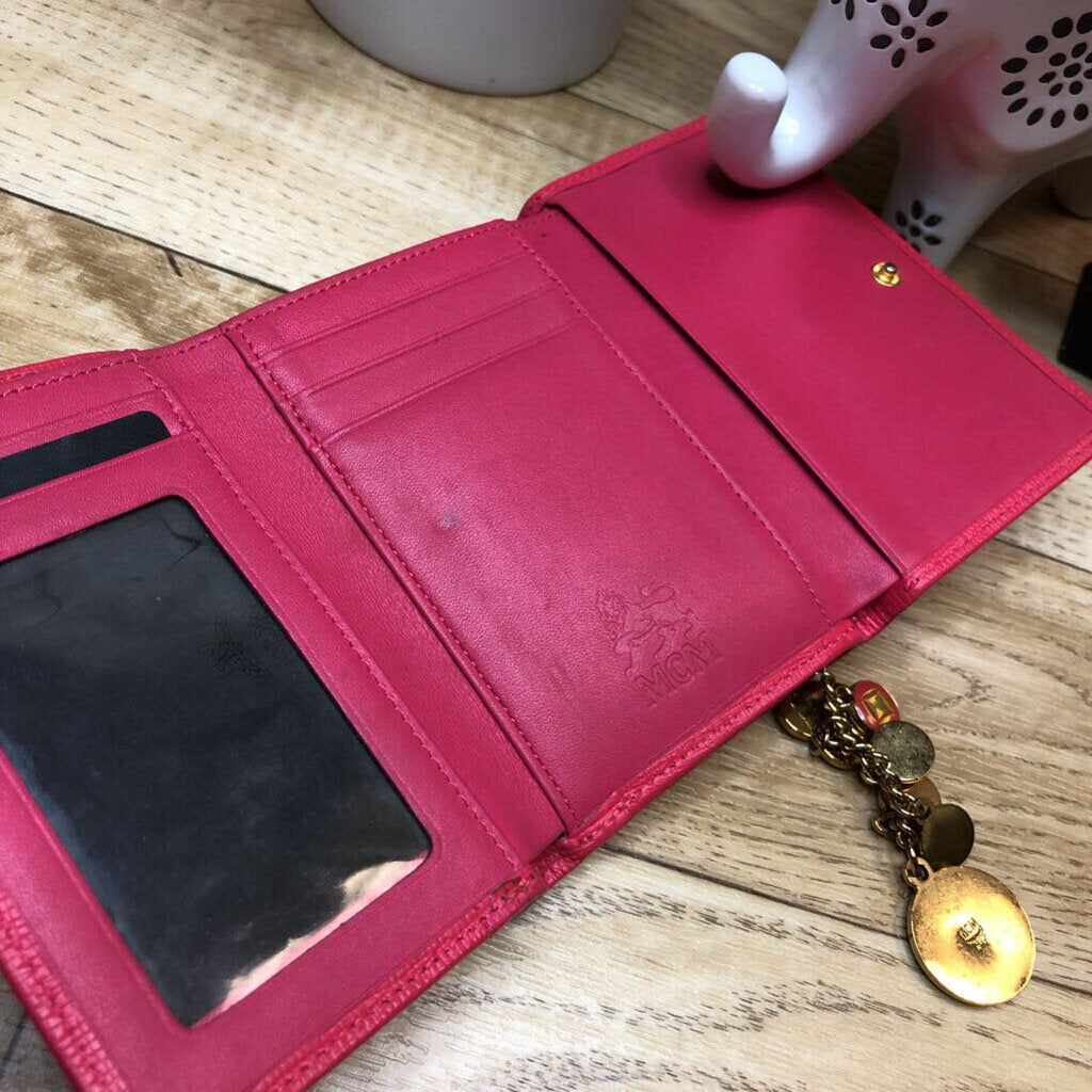 *PINK LEATHER CHARMED WALLET
