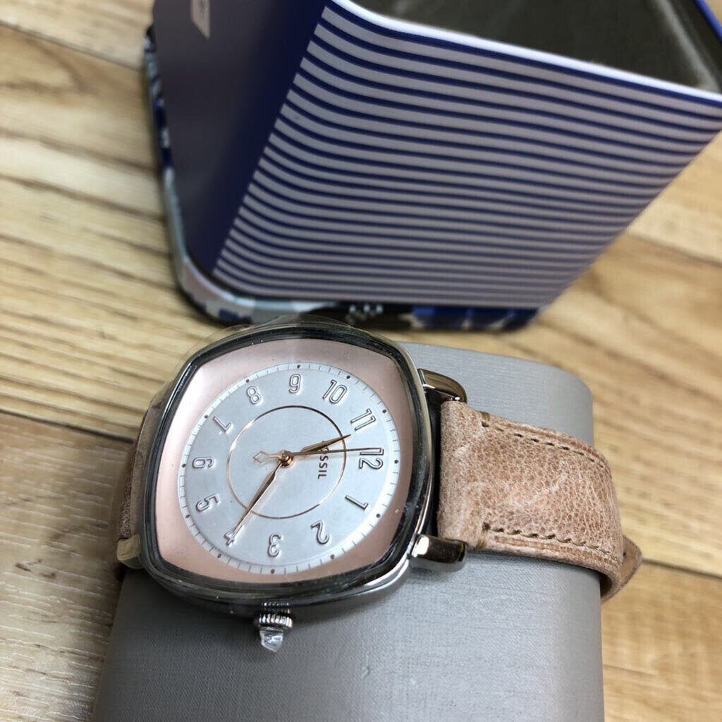 FOSSIL NIB TAN LEATHER BAND SILVER SQUARE FACE