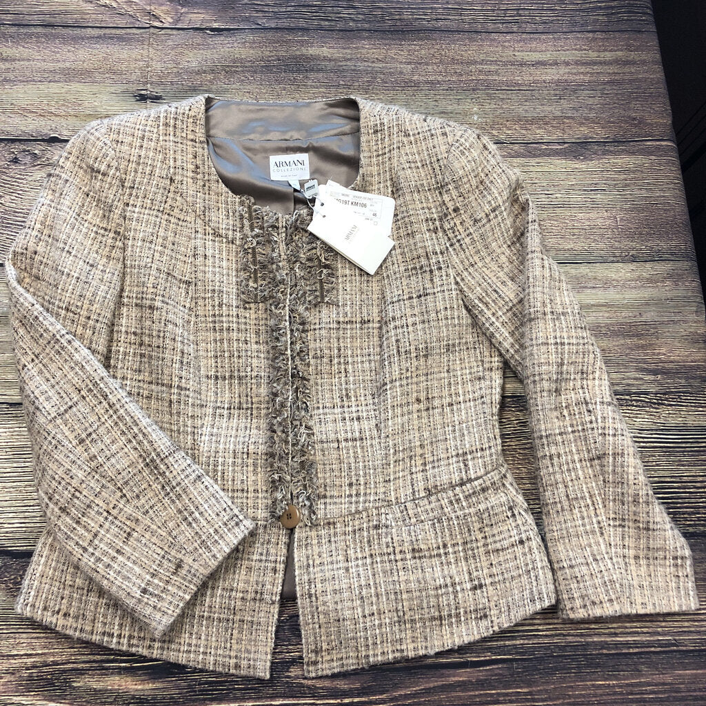 10 LIGHT BROWN TWEED JACKET WITH GOLD